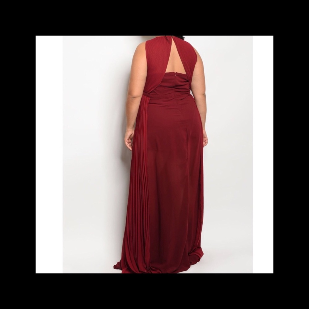 🎉Host Pick🎉 Plus Glam Maxi Dress - Picture 4 of 6
